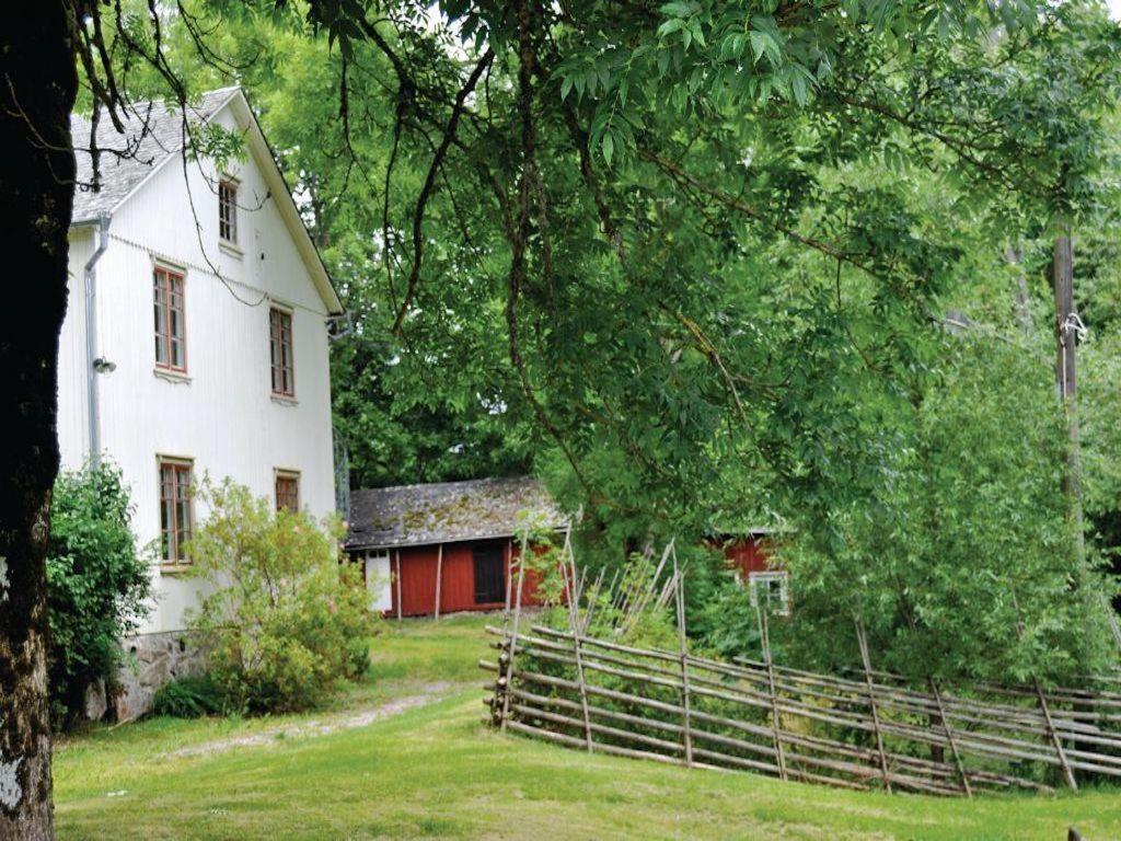 Amazing Home In Mellerud With 4 Bedrooms And Wifi 외부 사진